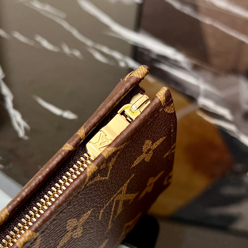 Franco Shops - Louis Vuittons - 15730