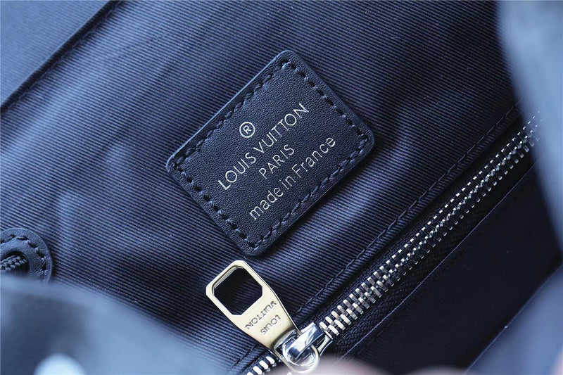 Franco Shops - Louis Vuittons - 9644