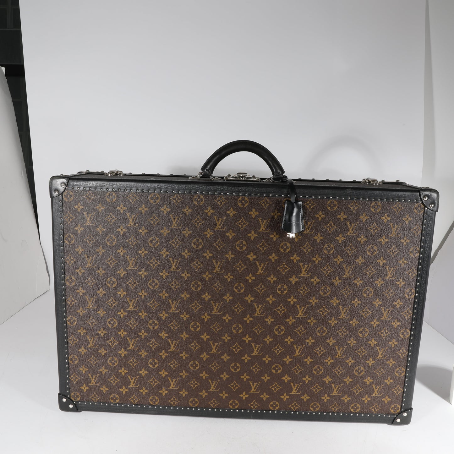 LOUIS VUITTON Monogram Macassar & Black Leather Alzer Trunk 70