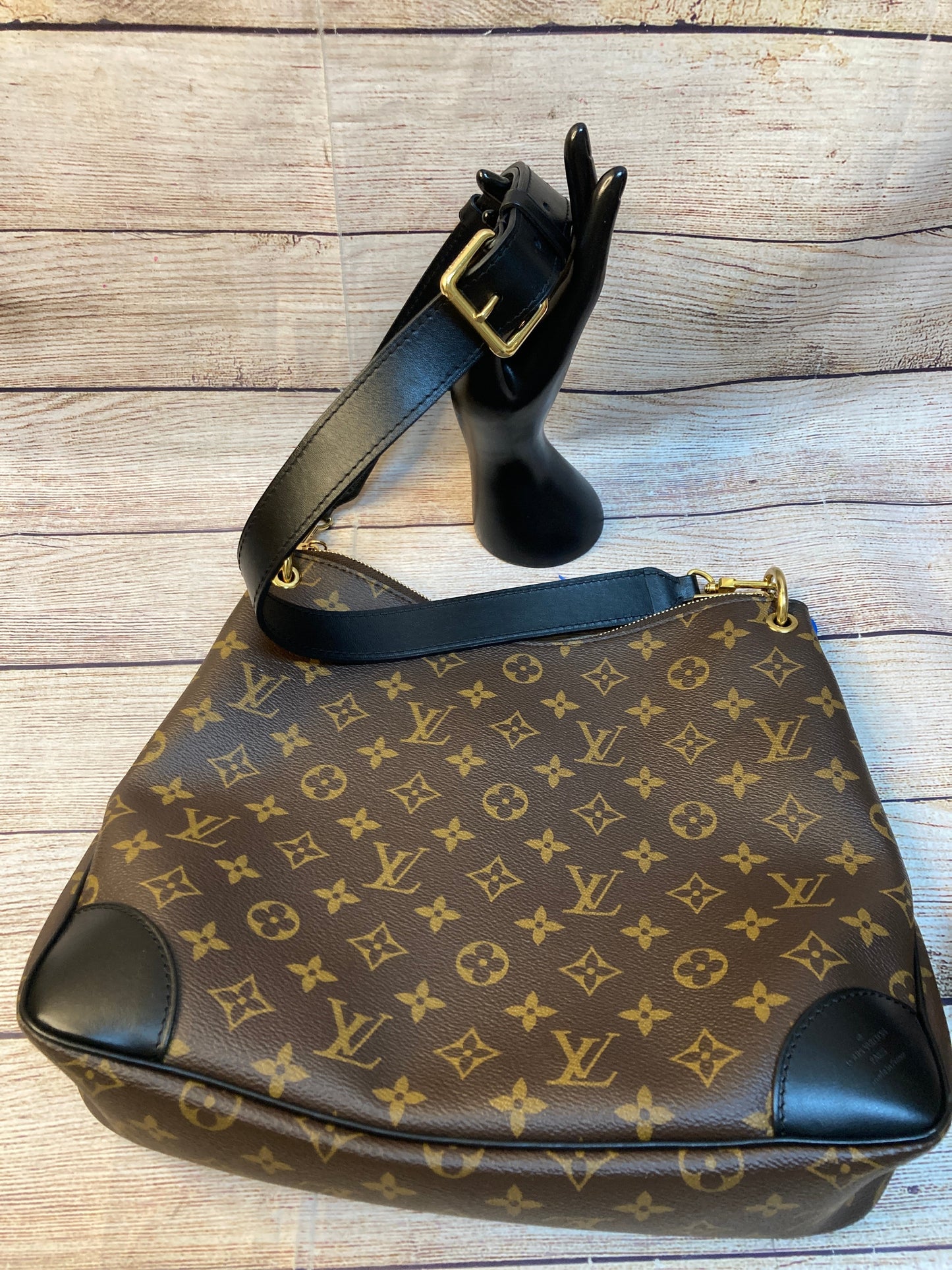Handbag Luxury Designer By Louis Vuitton Size: Large