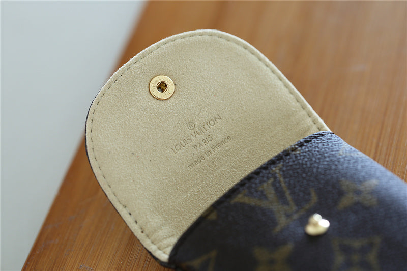 Franco Shops - Louis Vuittons - 9421