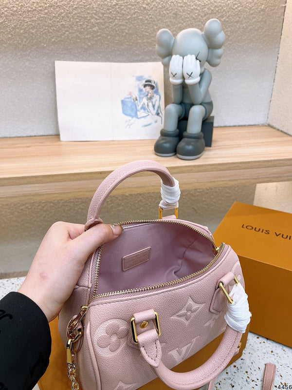 Franco Shops - Louis Vuittons - 15144