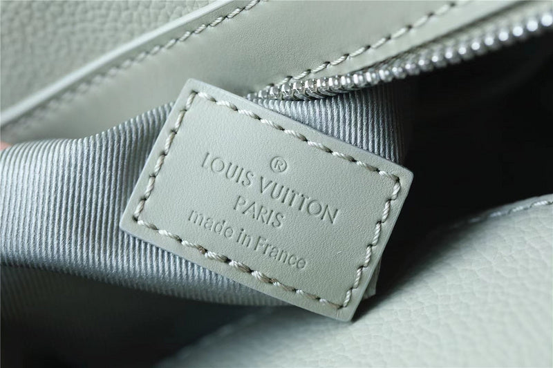 Franco Shops - Louis Vuittons - 9595
