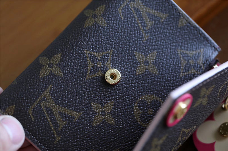 Franco Shops - Louis Vuittons - 9406