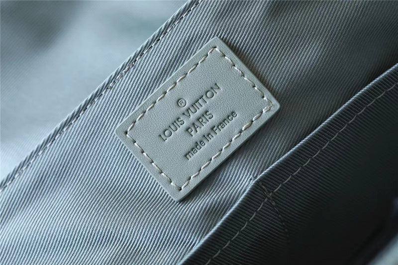 Franco Shops - Louis Vuittons - 9930