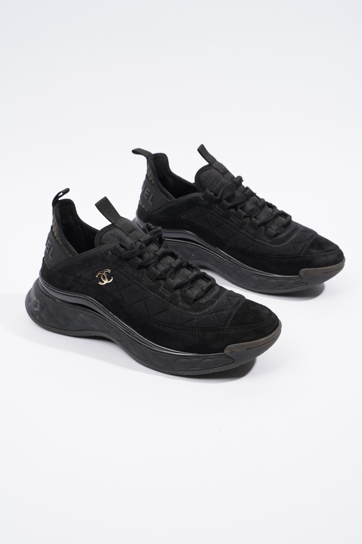Chanel CC Logo Sneaker Black Canvas EU 39 UK 6