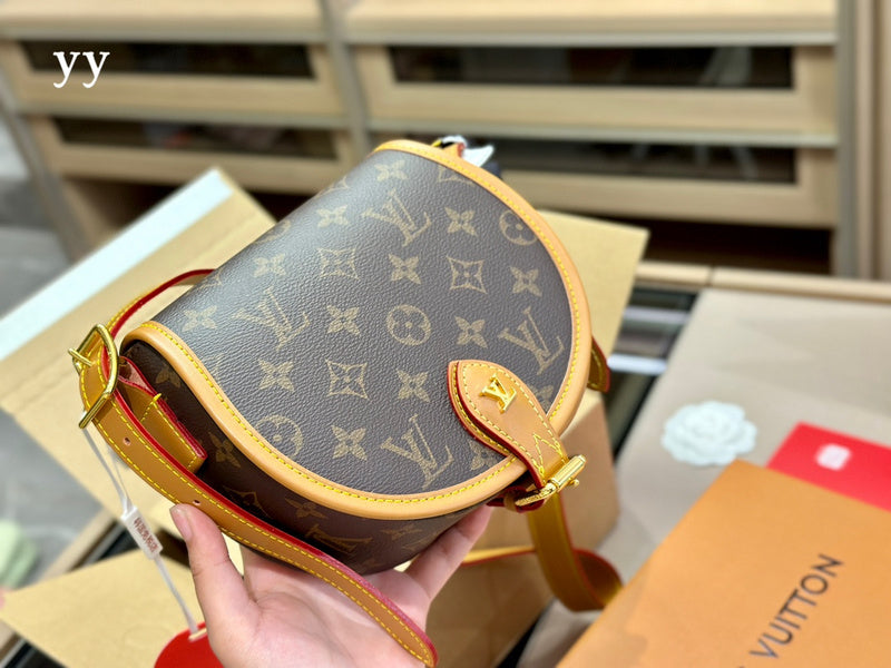 Franco Shops - Louis Vuittons - 14996