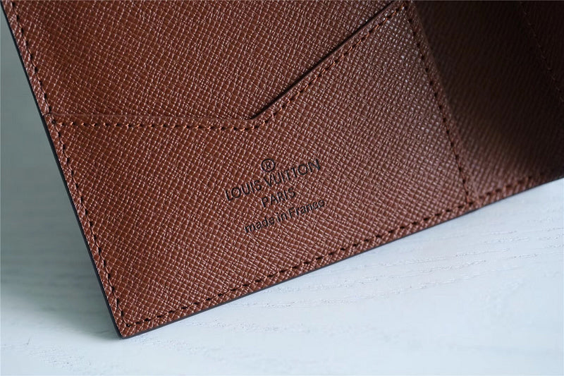 Franco Shops - Louis Vuittons - 9247