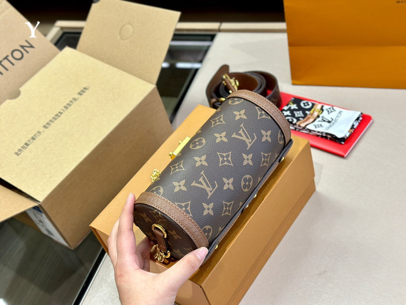 Franco Shops - Louis Vuittons - 15091