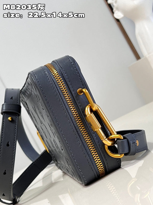 Franco Shops - Louis Vuittons - 15397