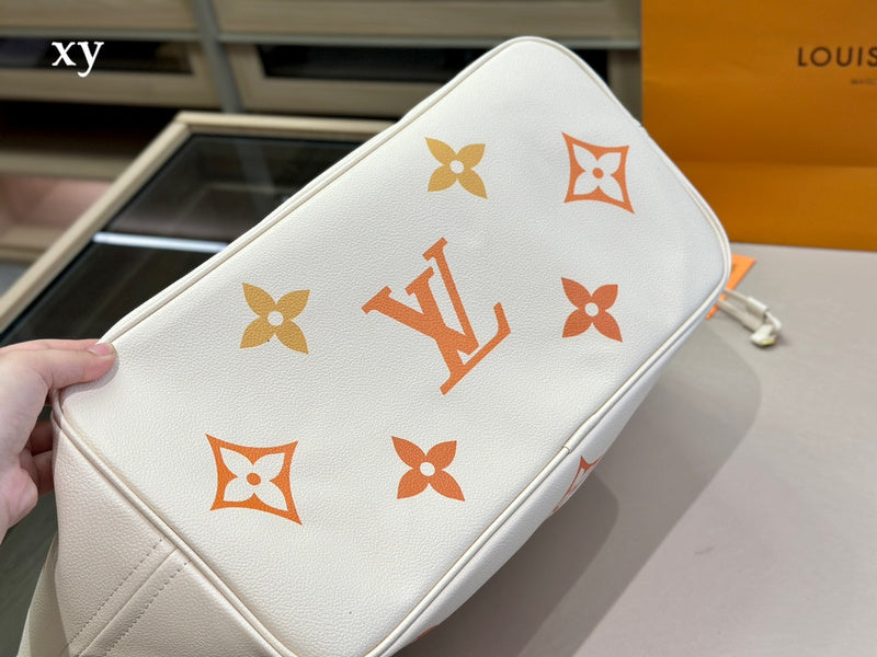 Franco Shops - Louis Vuittons - 15002