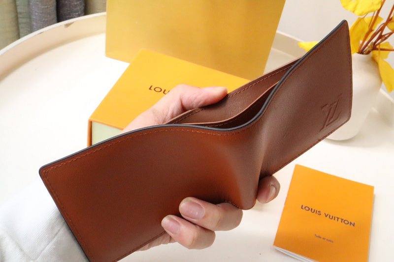 Franco Shops - Louis Vuittons - 15776