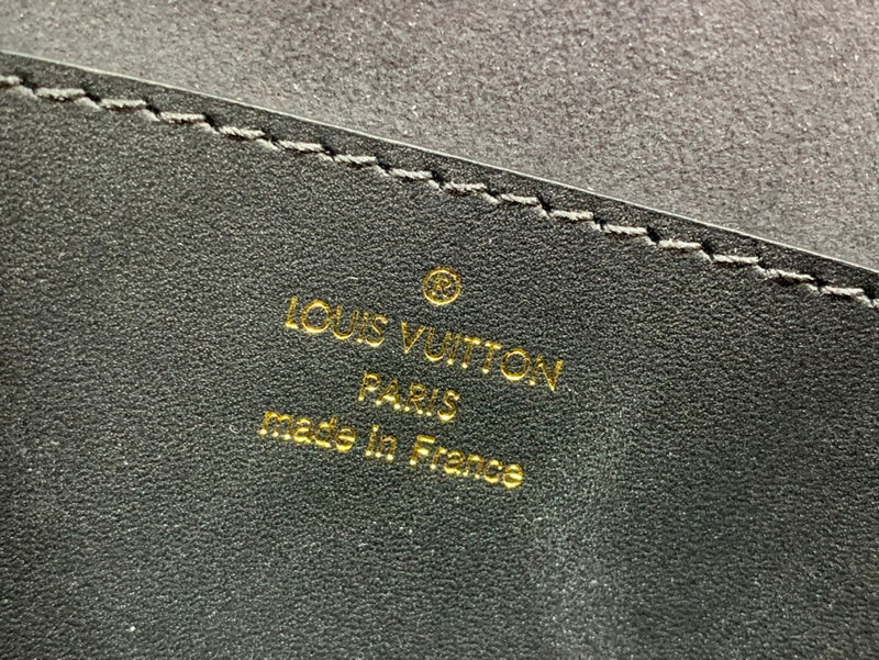 Franco Shops - Louis Vuittons - 15745