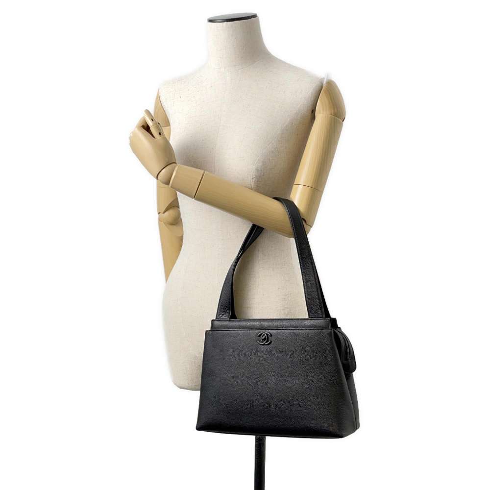 Chanel Leather Black Shoulder Bag 7