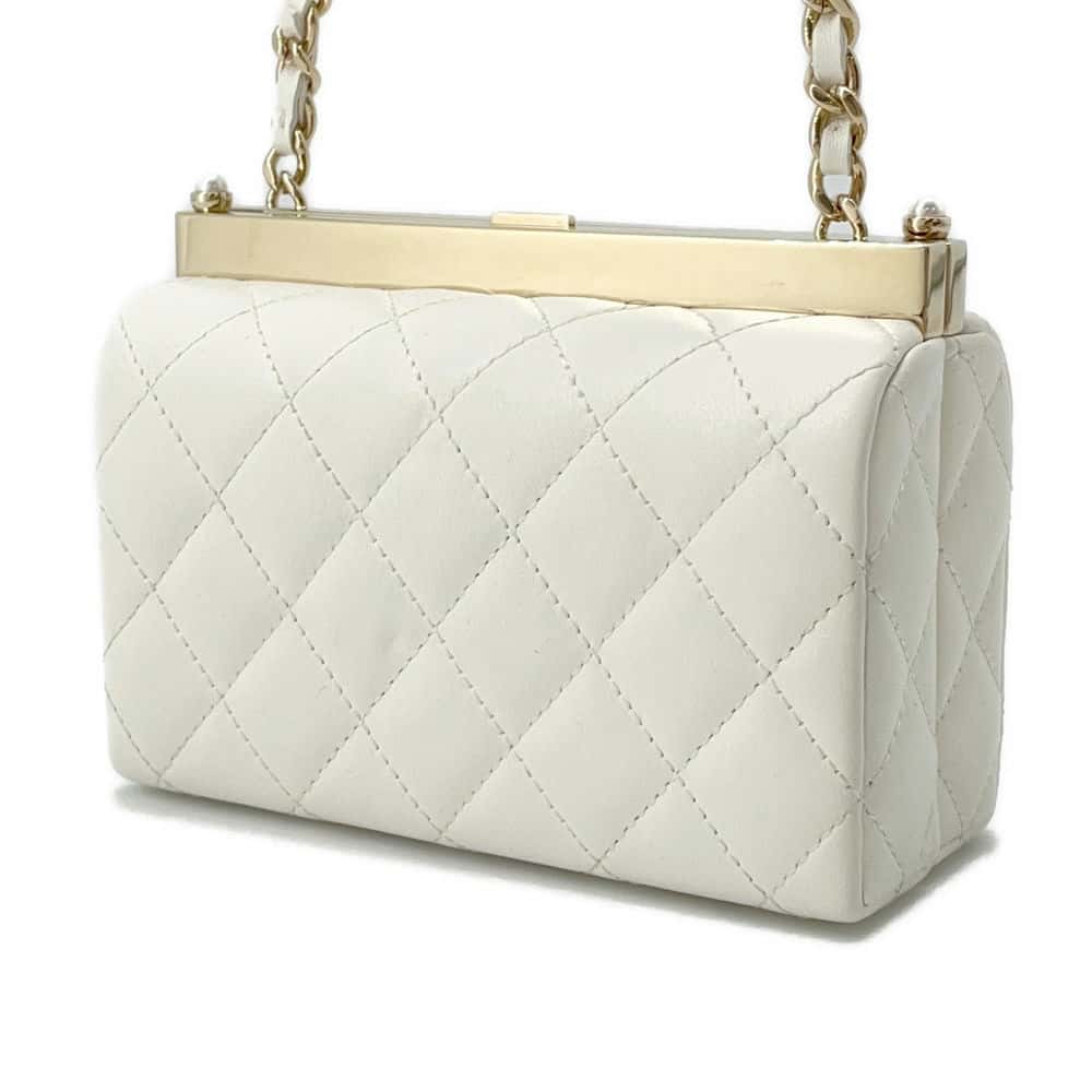 CHANEL Chain Clutch Bag White AP3452 Lambskin
