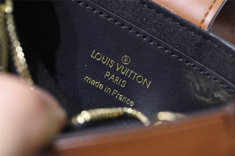 Franco Shops - Louis Vuittons - 9197