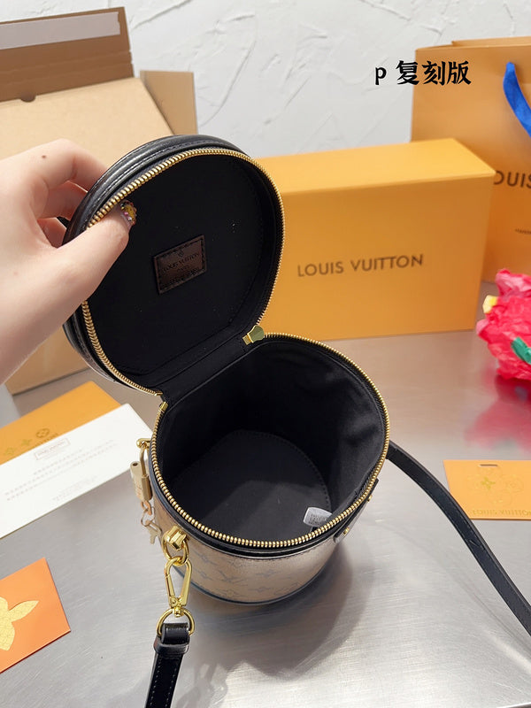 Franco Shops - Louis Vuittons - 14956