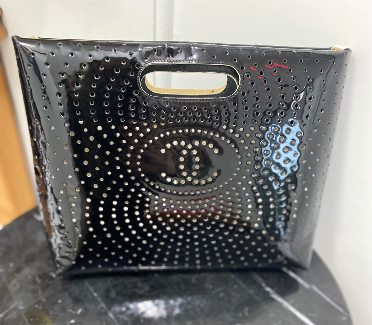 CHANEL CC PERFORATED PATENT CLUTCH BAG
