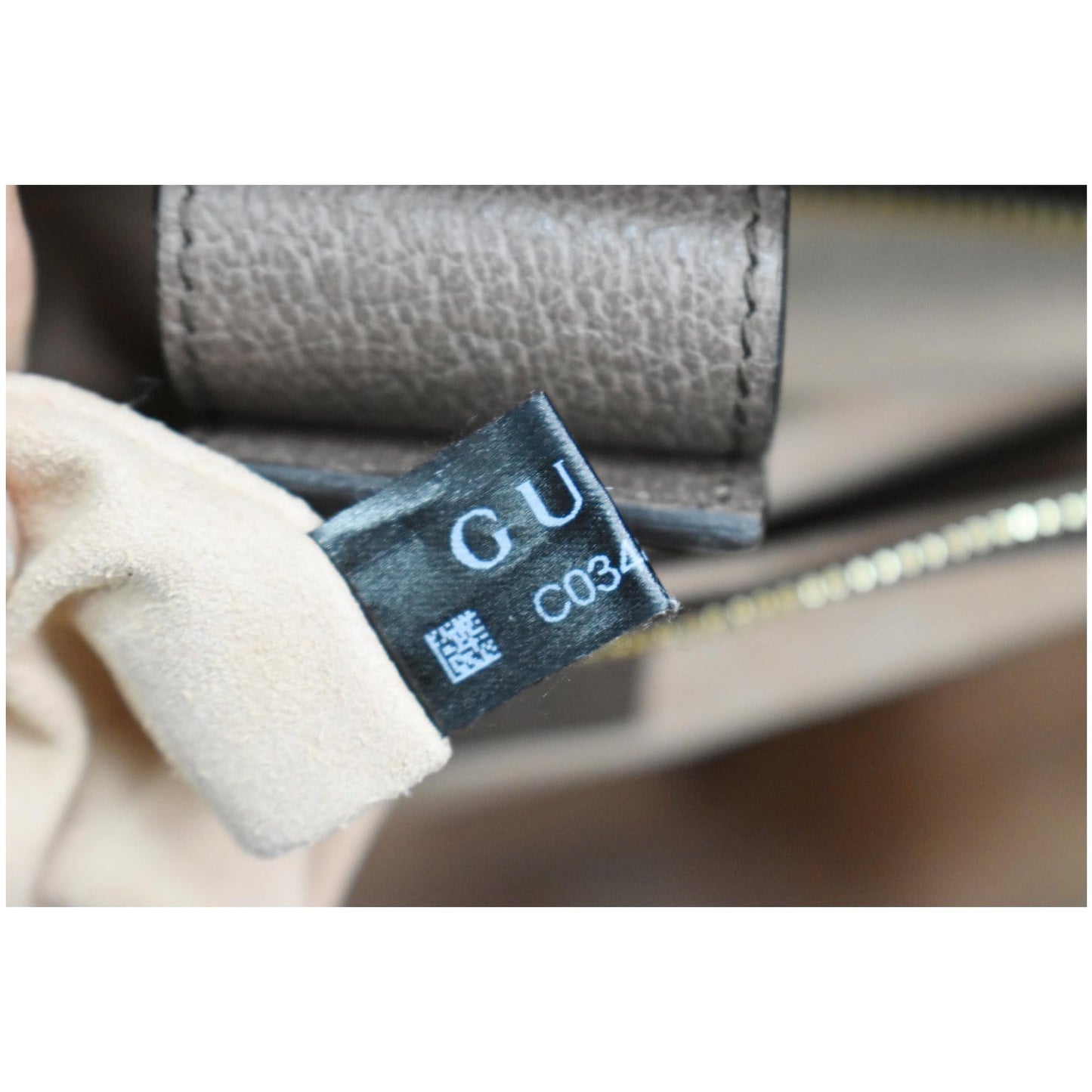 GUCCI Ophidia Medium GG Supreme Canvas Tote Bag Beige 631685