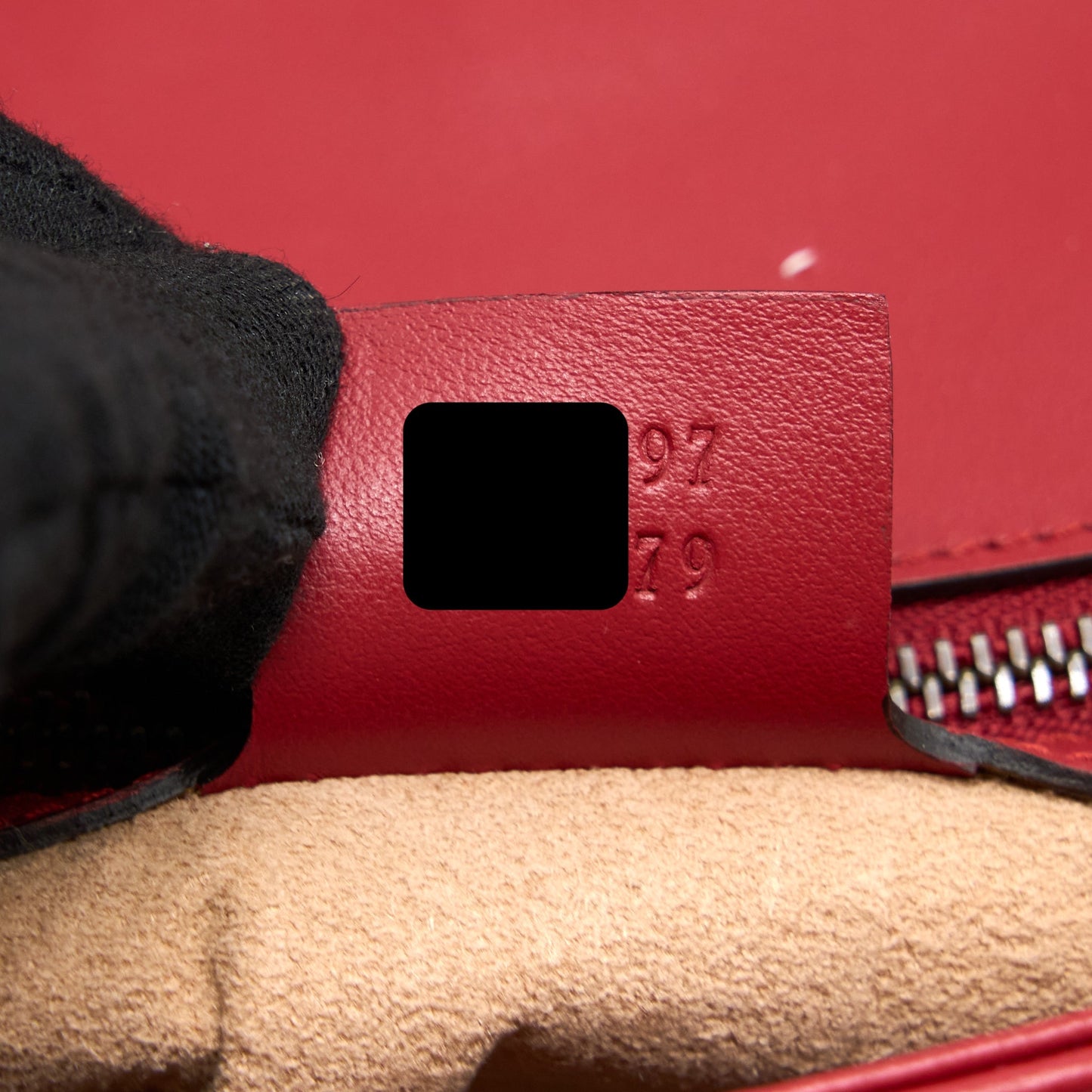 Gucci Small GG Marmont Matelasse Shoulder Bag Calfskin Red