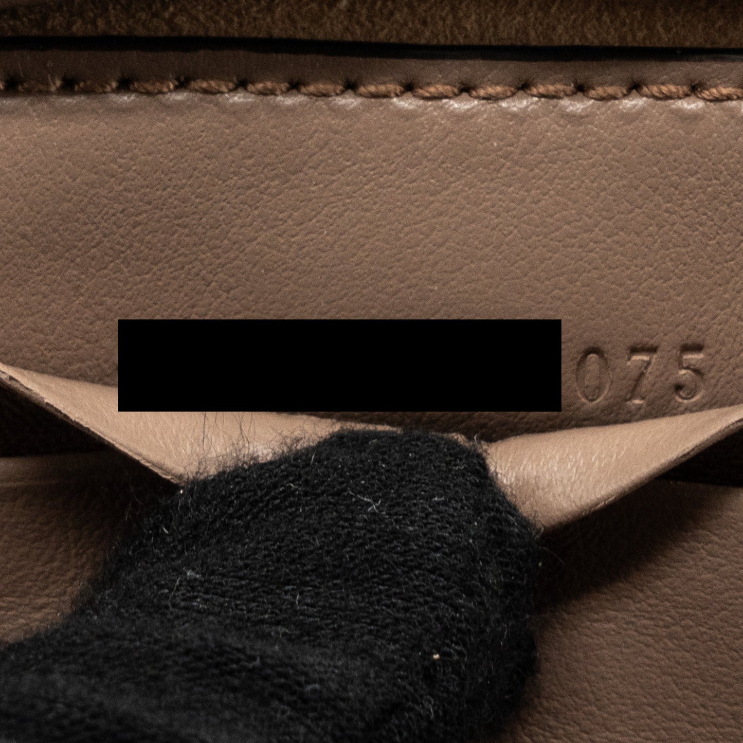 Gucci GG Marmont Mini Bucket Bag Beige