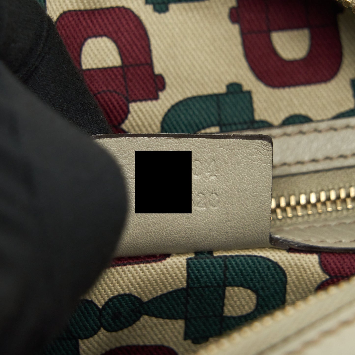 Gucci GG supreme Print Bag Light Grey
