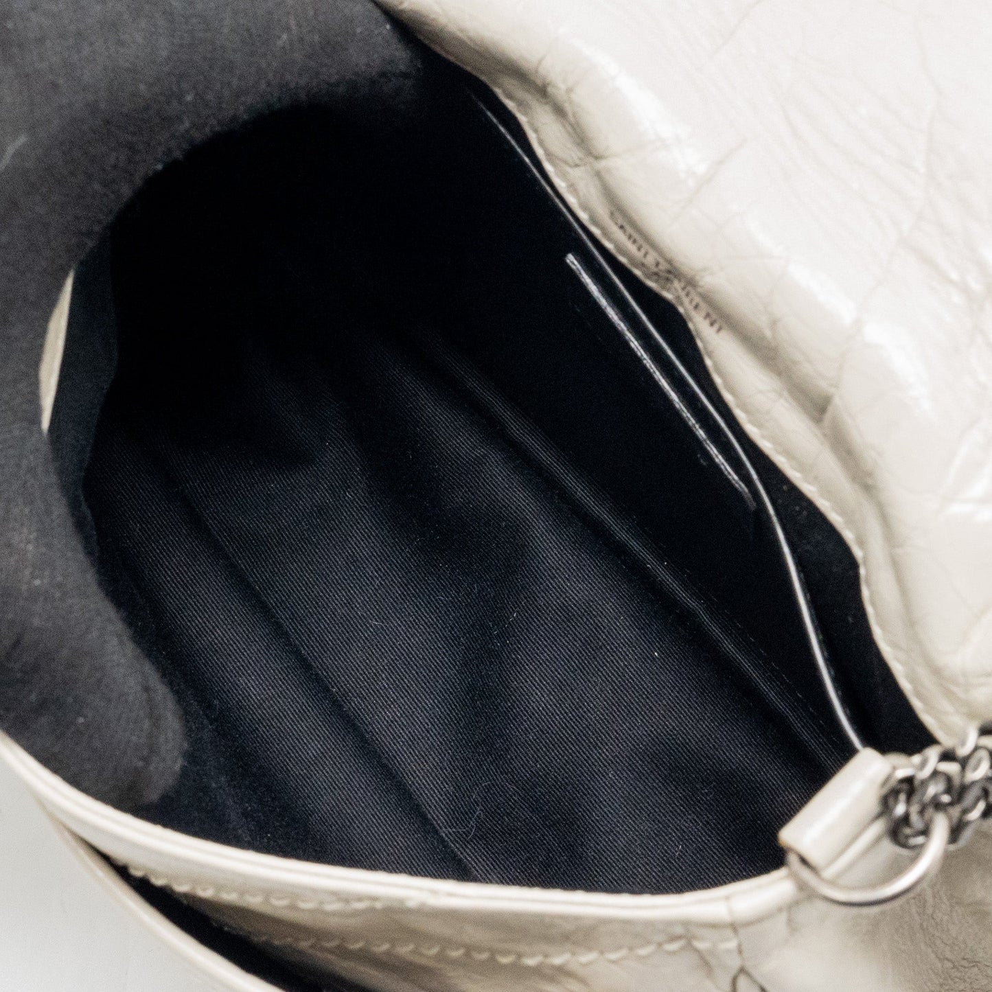 Saint Laurent/YSL Niki Baby Flap Bag Calfskin White SHW