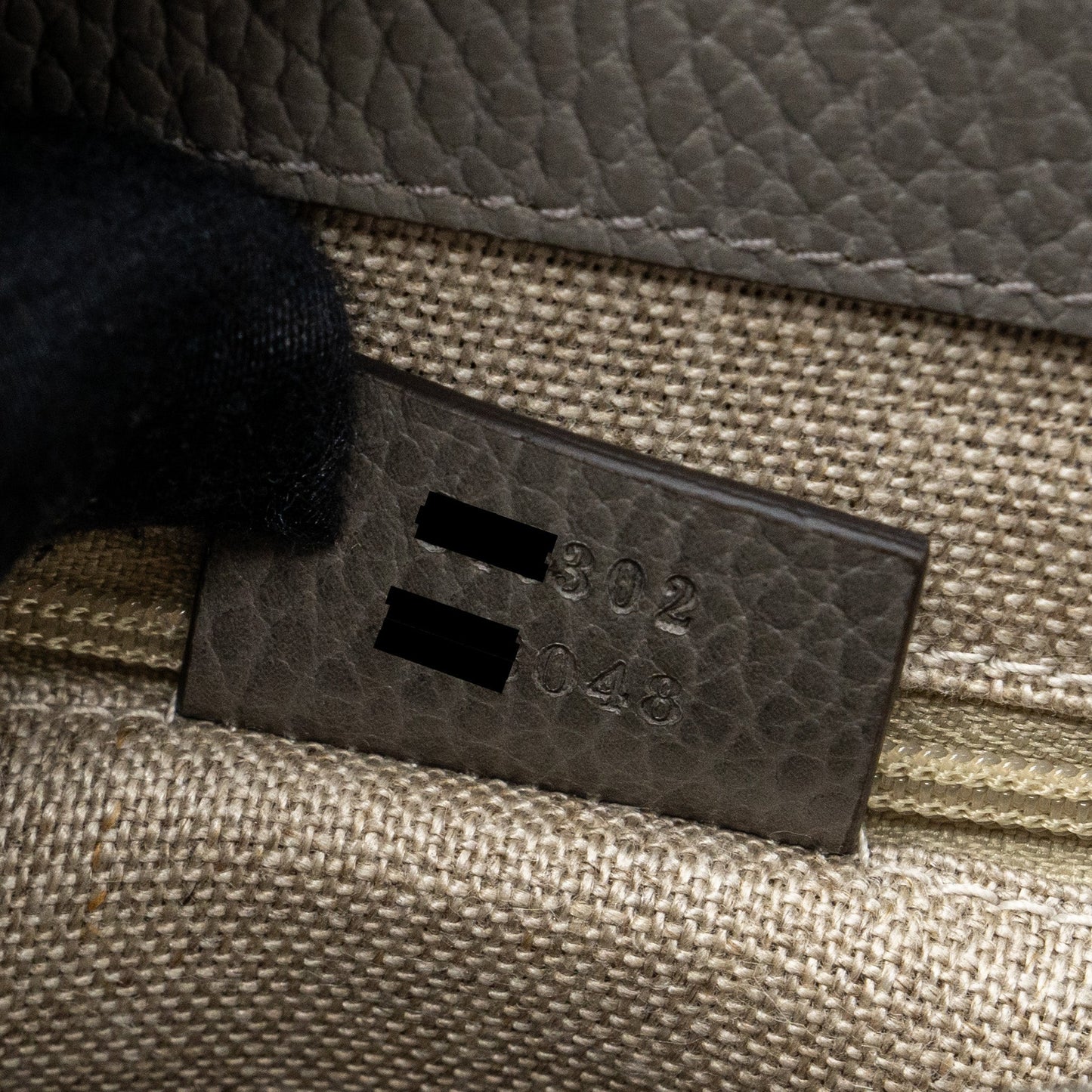 Gucci top handle messanger bag calfskin grey L