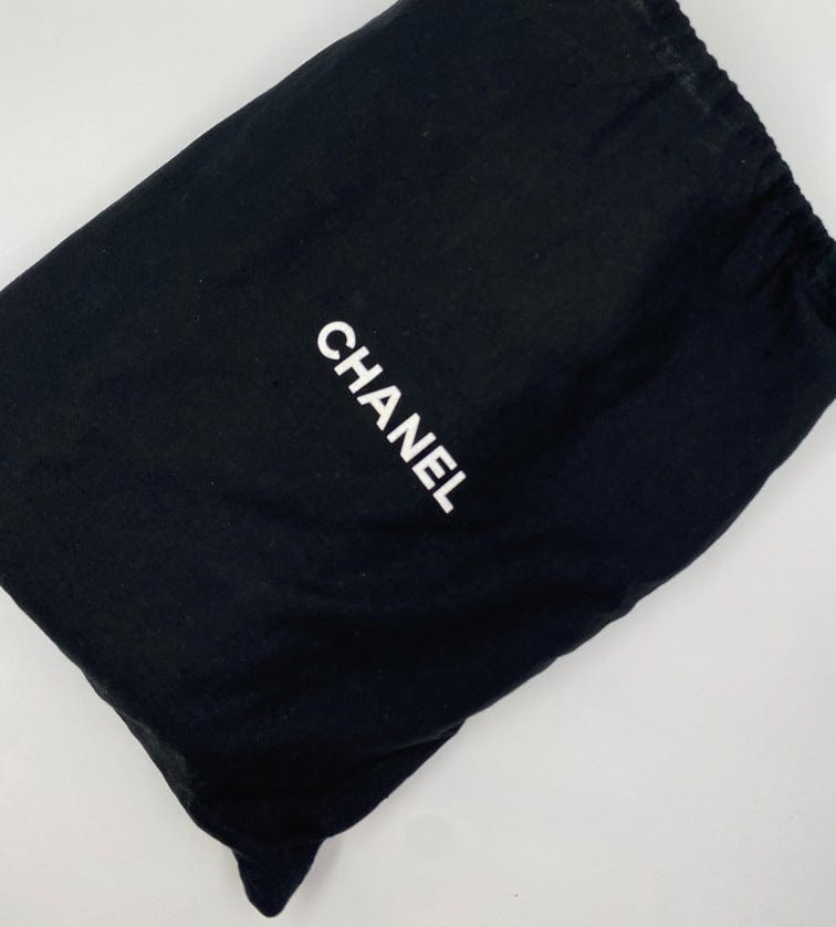 Chanel Flap Leather Gold Shoulder Bag 2