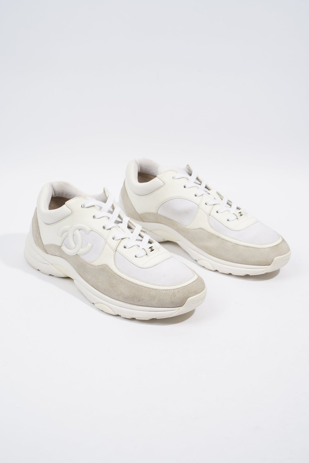 Chanel CC Logo Sneaker White Suede EU 44 UK 10