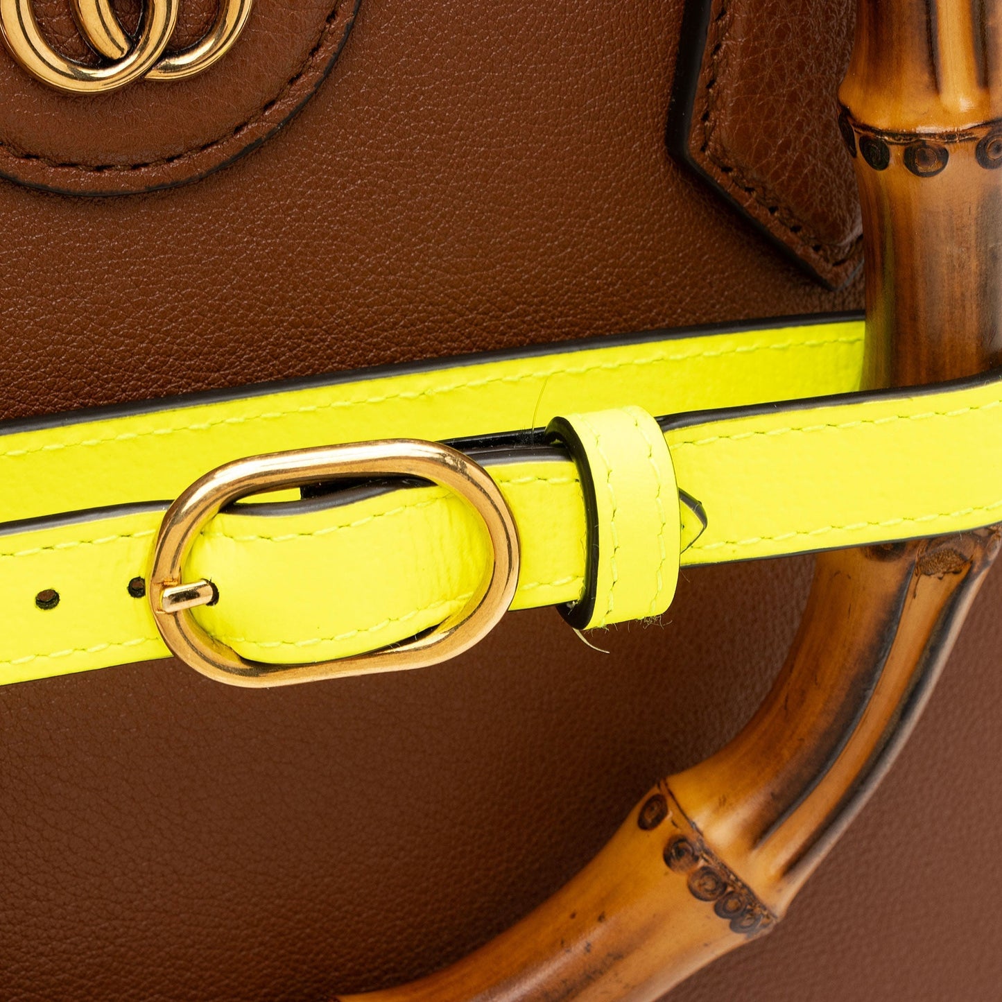 Gucci Cuir Leather Diana Medium Tote (SHF-VwOAIt)