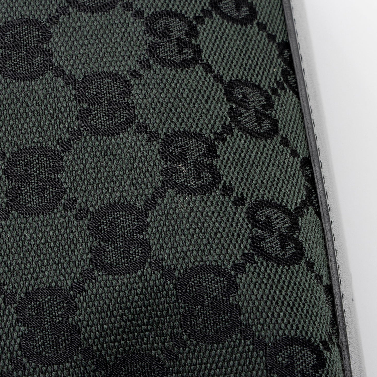 Gucci GG Canvas Eclipse N/S Medium Tote (SHF-CCVRzw)