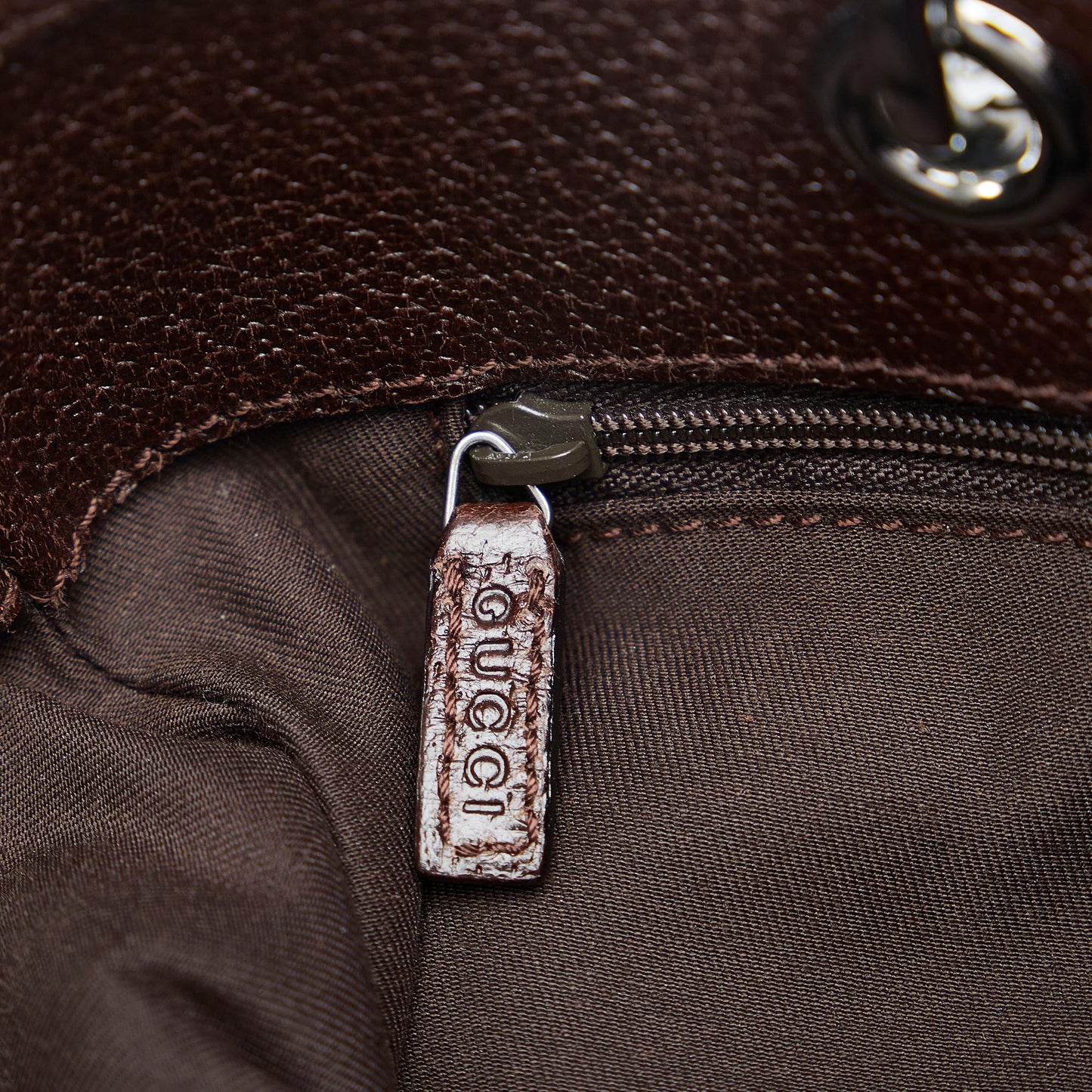 Gucci GG Canvas Eclipse Tote (SHG-soyDj3)