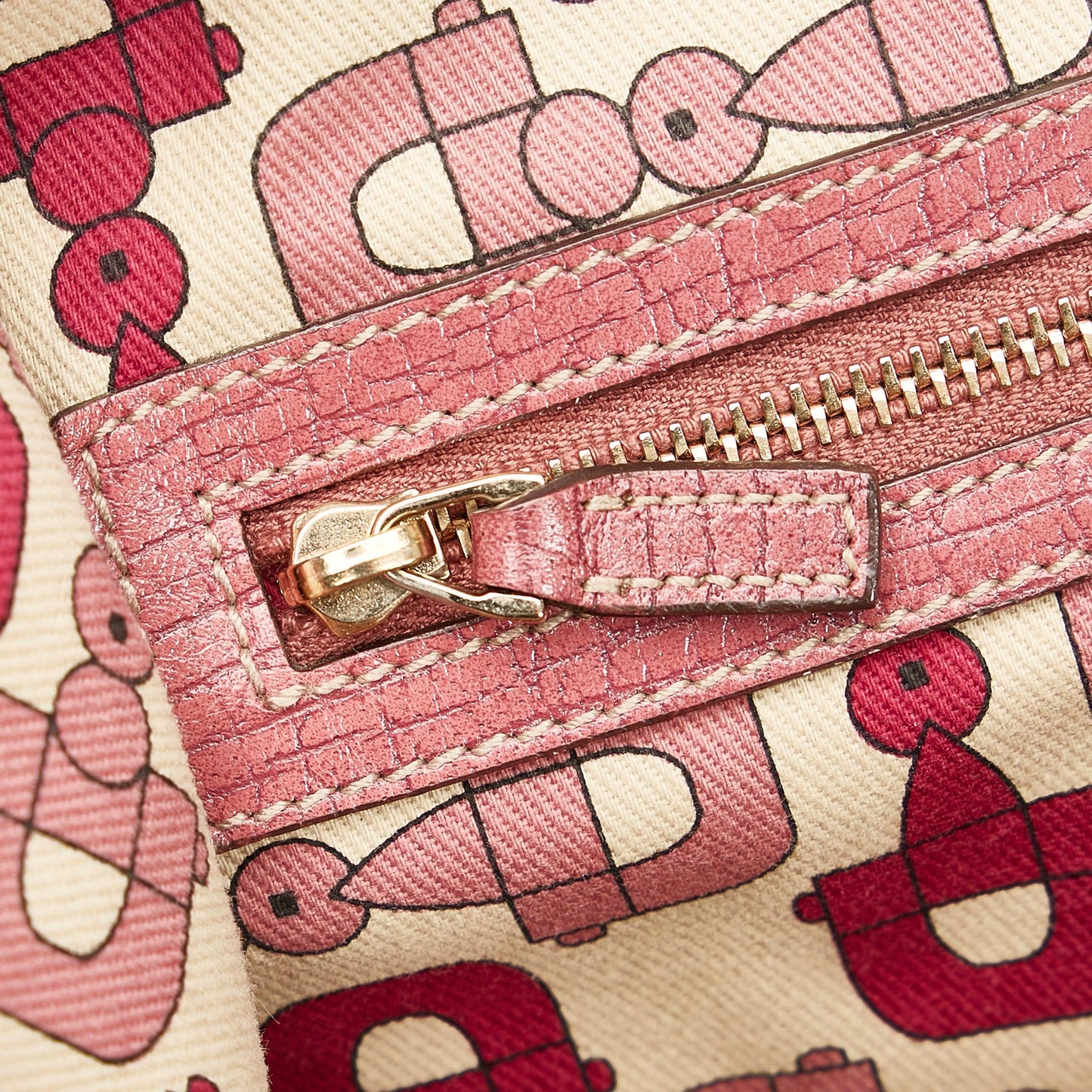 Gucci GG Canvas Jolicoeur Tote (SHG-3HjuR6)