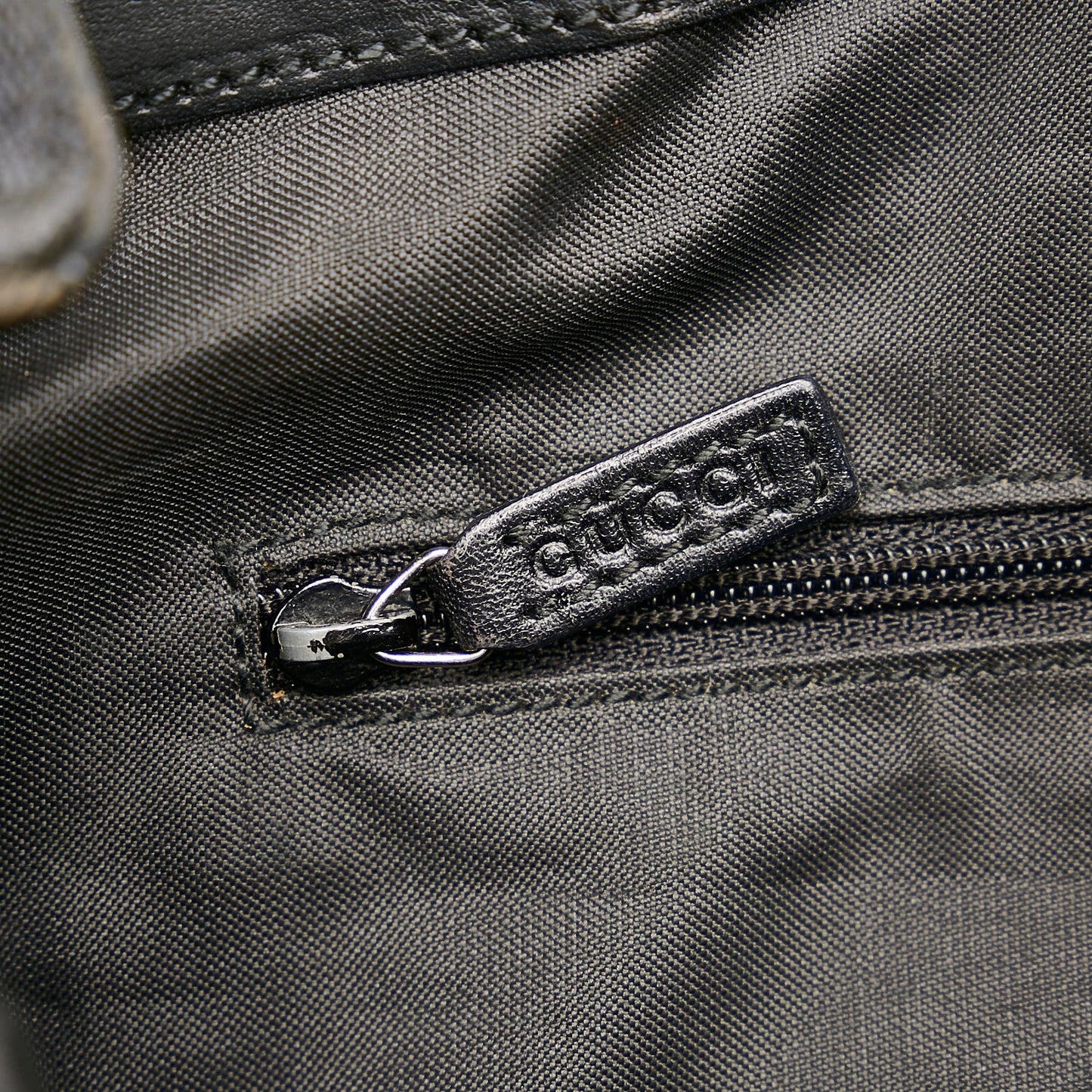 Gucci GG Canvas Tote Bag (SHG-qJ4bYX)