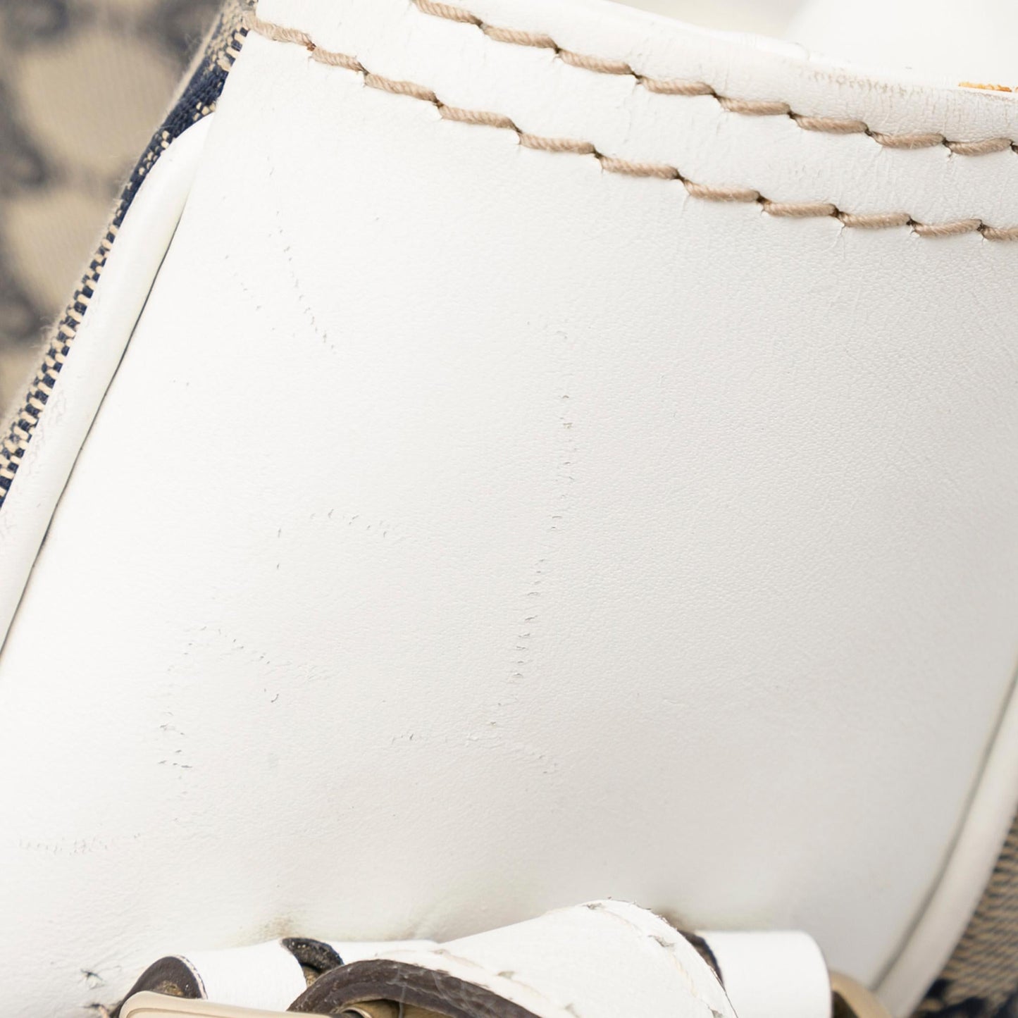 Gucci GG Canvas Web Shoulder Bag (SHG-98PH5h)