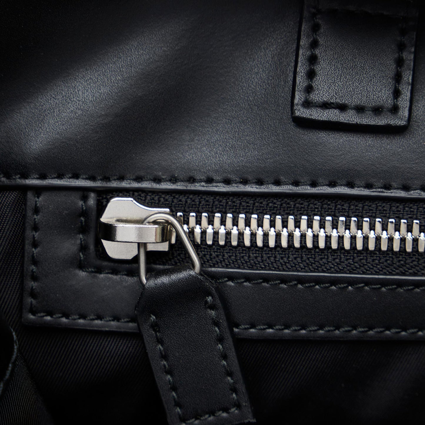 Gucci GG Supreme Convertible Soft Tote (SHG-2YpbxB)