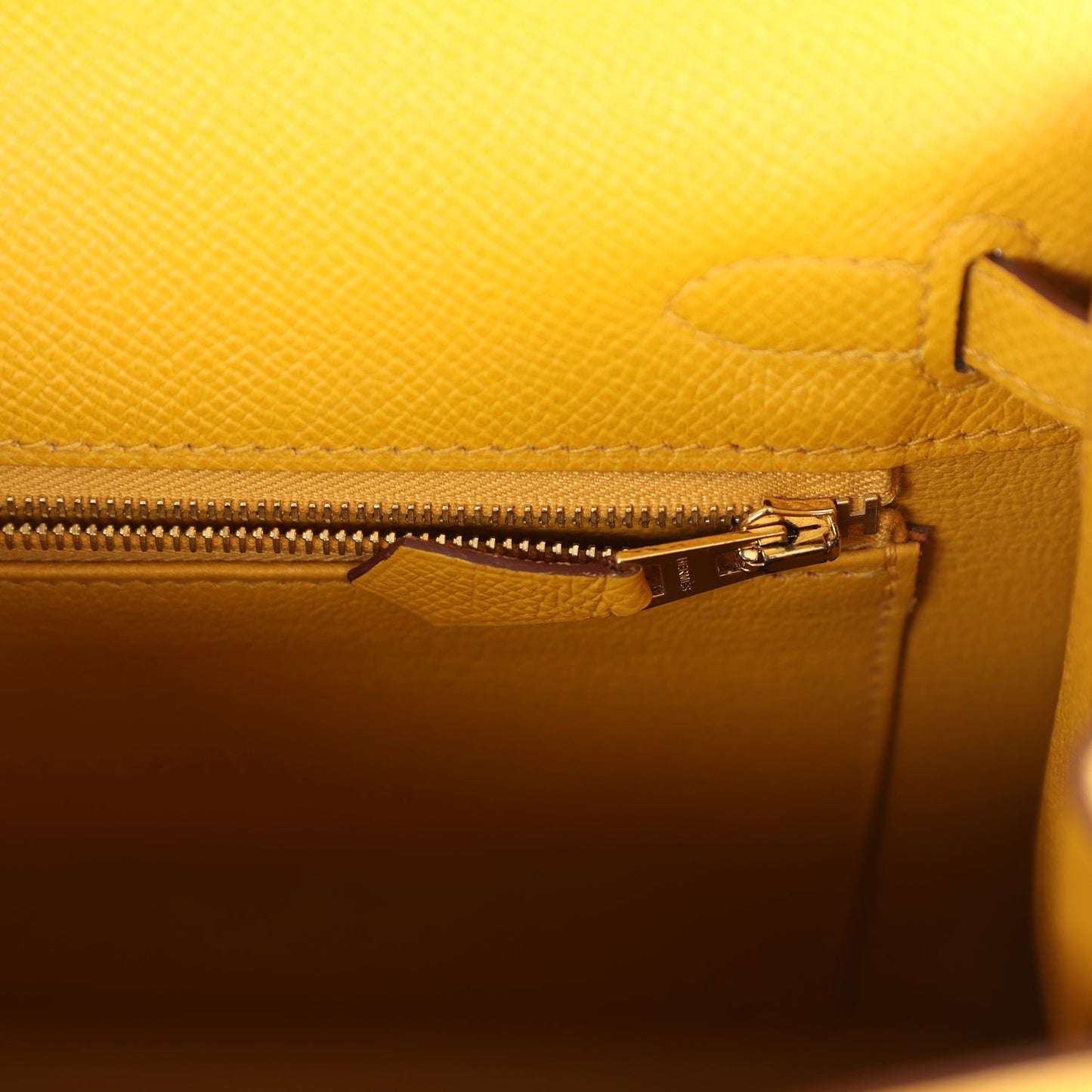Pre-owned Hermes Kelly Sellier 25 Jaune Ambre Epsom Gold Hardware