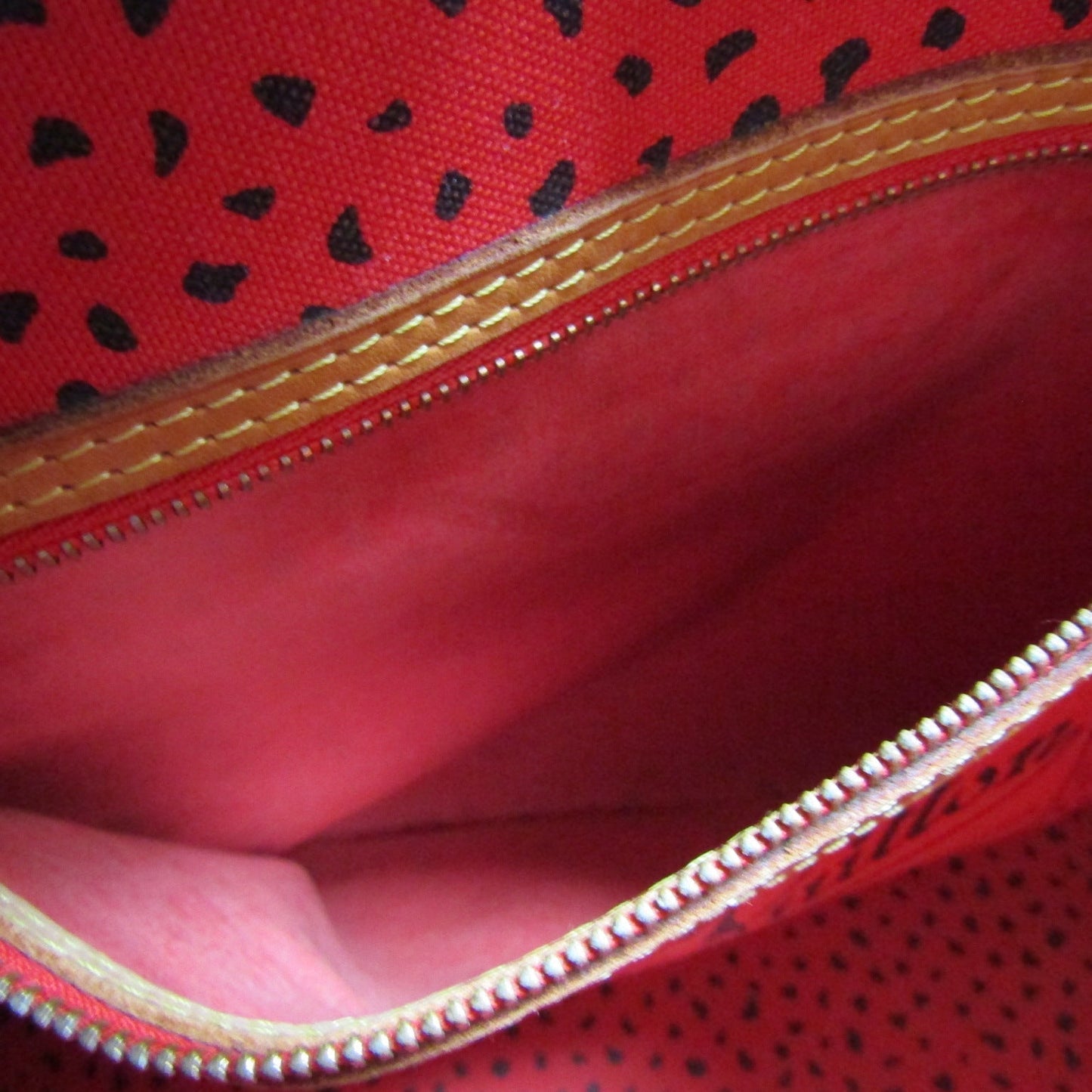 LOUIS VUITTON Limited Edition Rouge Yayoi Kusama Monogram Waves Neverfull MM Bag