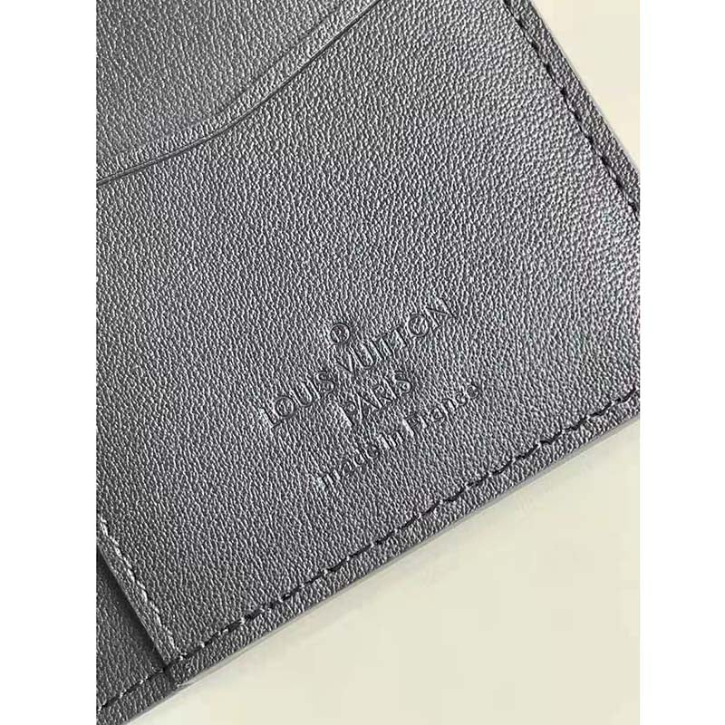Louis Vuitton LV Unisex Zippy Coin Purse Vertical Taiga Grained Calf Leather