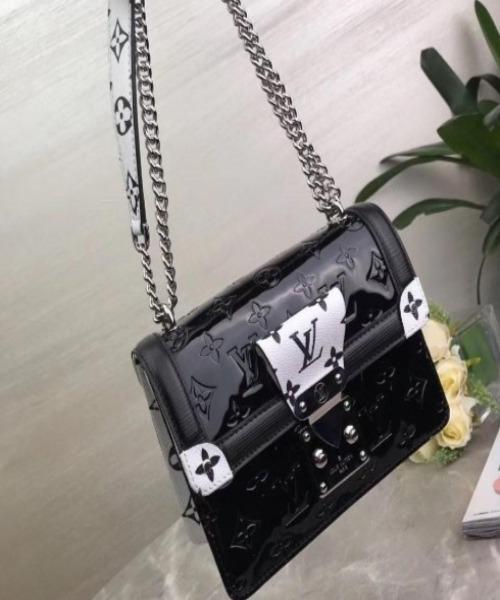 Louis Vuitton Wynwood Monogram Vernis Noir