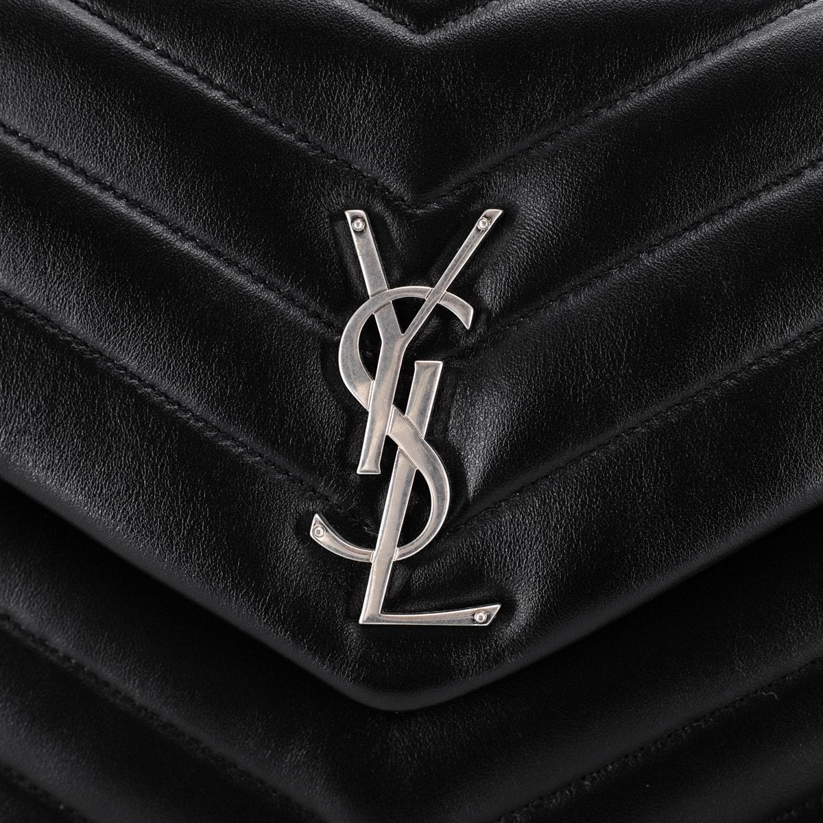 Saint Laurent Medium Loulou Bag Black
