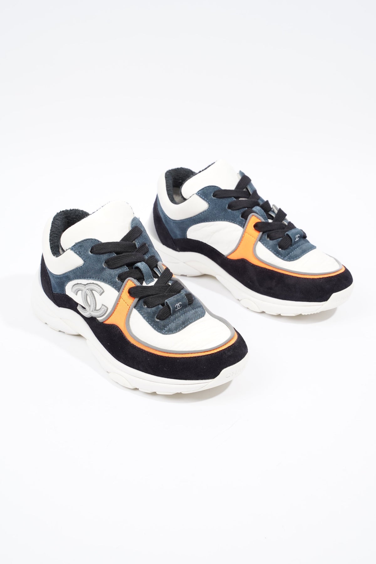 Chanel CC Logo Sneaker White Black Orange Suede EU 36 UK 3