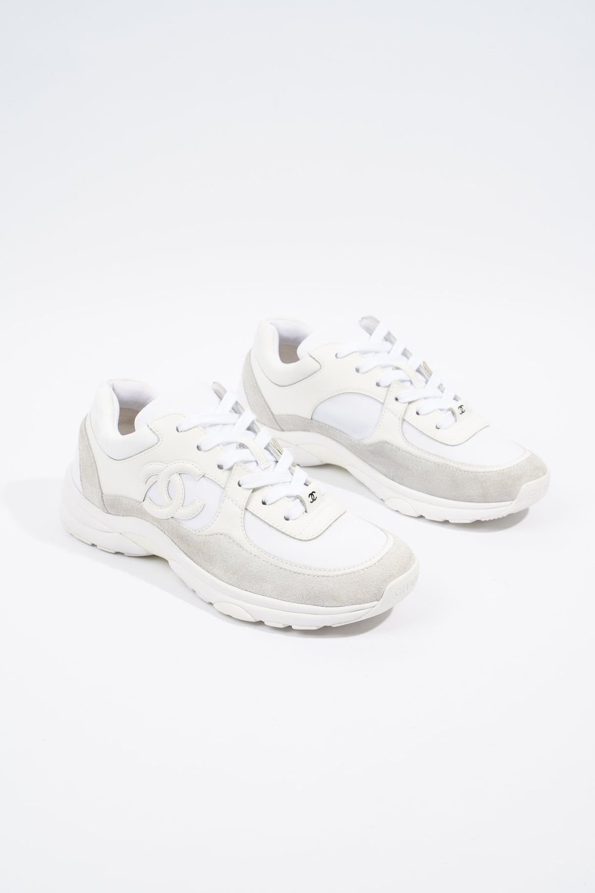 Chanel CC Logo Sneaker White Suede EU 38 UK 5