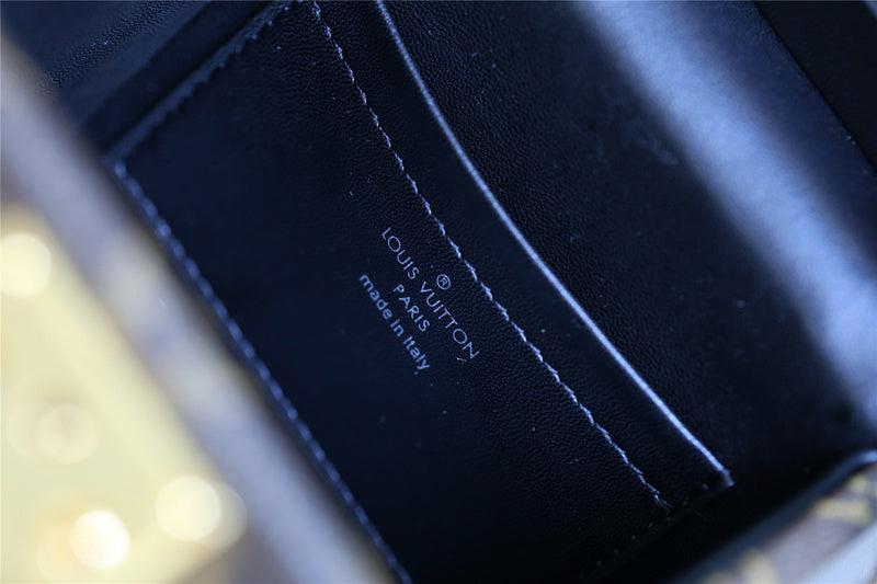 Franco Shops - Louis Vuittons - 9401