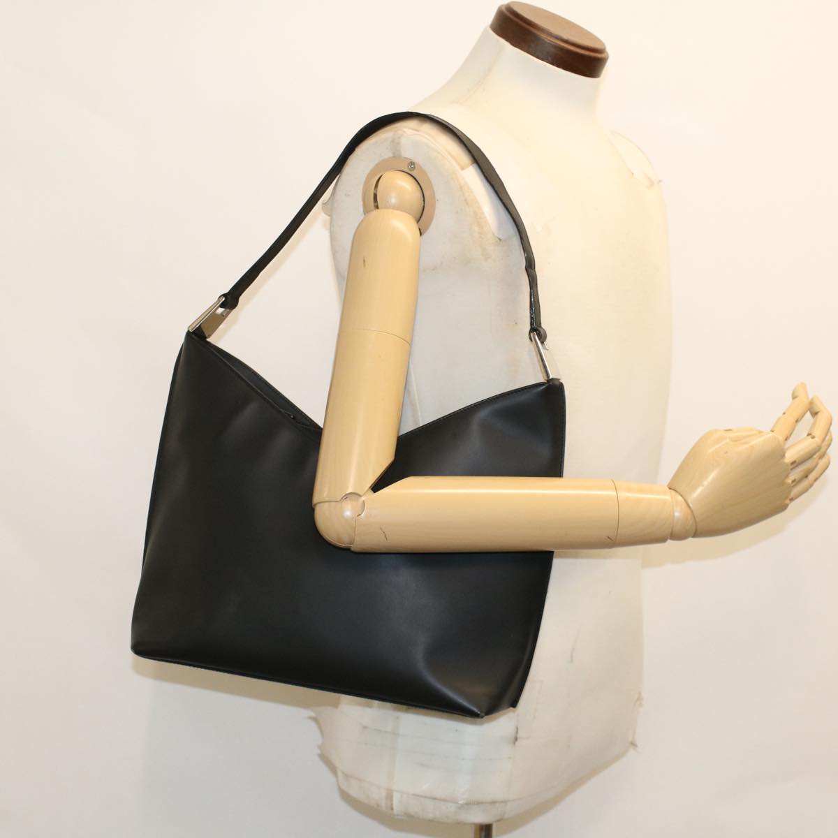 GUCCI Shoulder Bag Leather Black 001.3017 ar9877B
