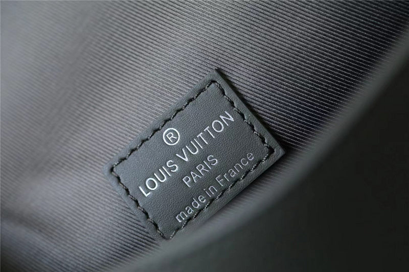Franco Shops - Louis Vuittons - 9967