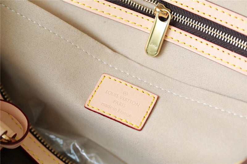 Franco Shops - Louis Vuittons - 9435