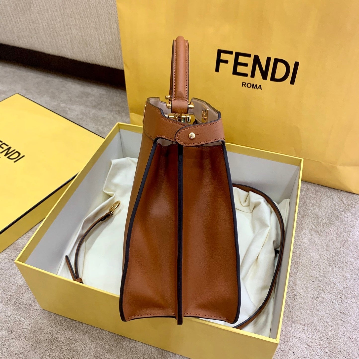 Fendi Peekaboo Small iseeu Bag
