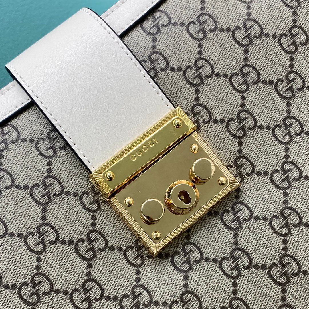 Gucci Padlock GG Medium Shoulder Bag